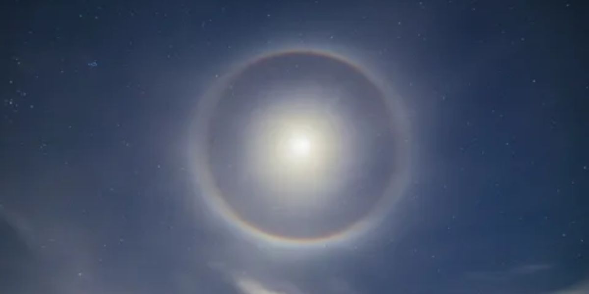 Ring Around Moon: 10+ Incredible Spiritual Meanings