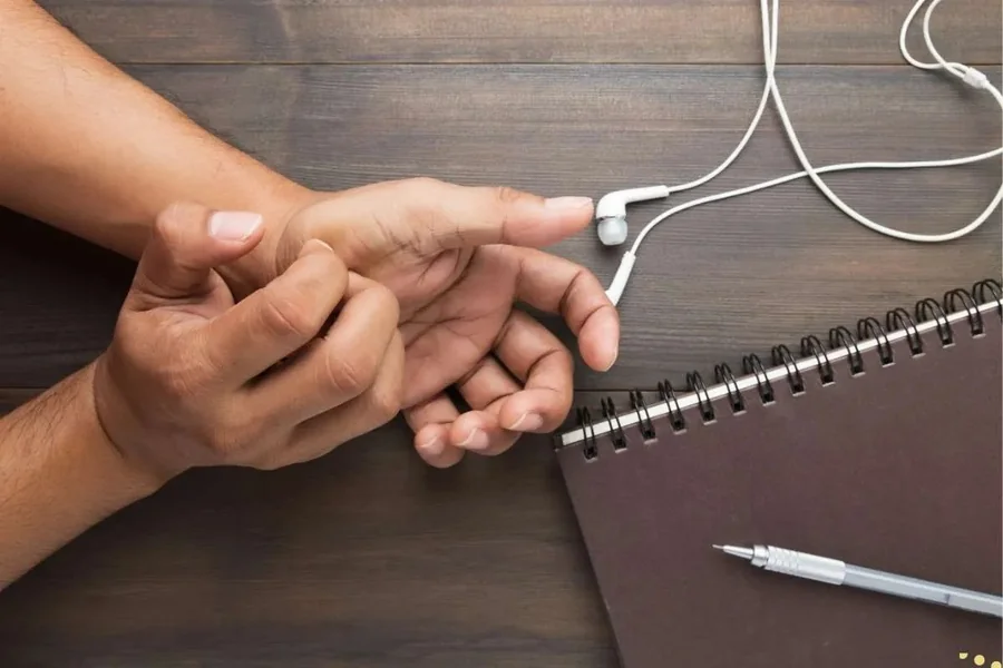 Right Thumb Itching Spiritual Meaning Dailylife