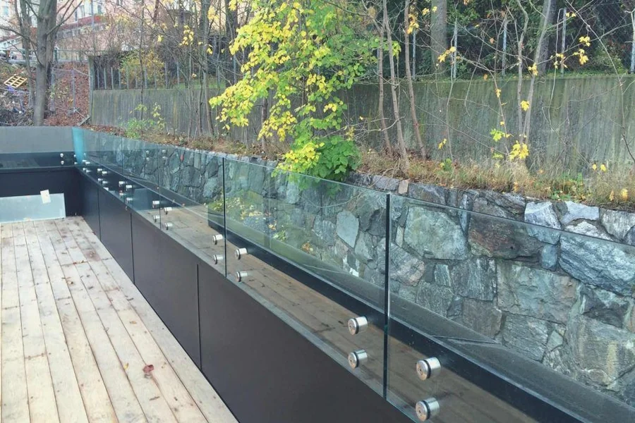 Glass Deck Railing